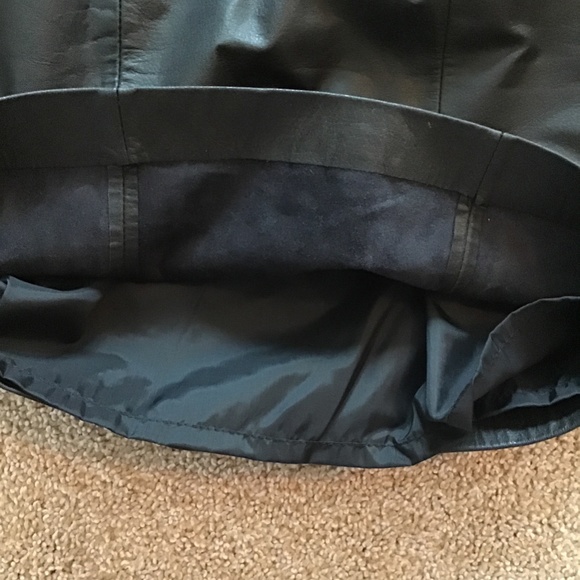 ♥️EUC♥️ Vintage Genuine Leather Mini Skirt - Picture 6 of 8